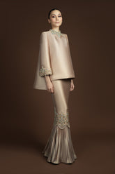 WALINONG SARI IN SAND