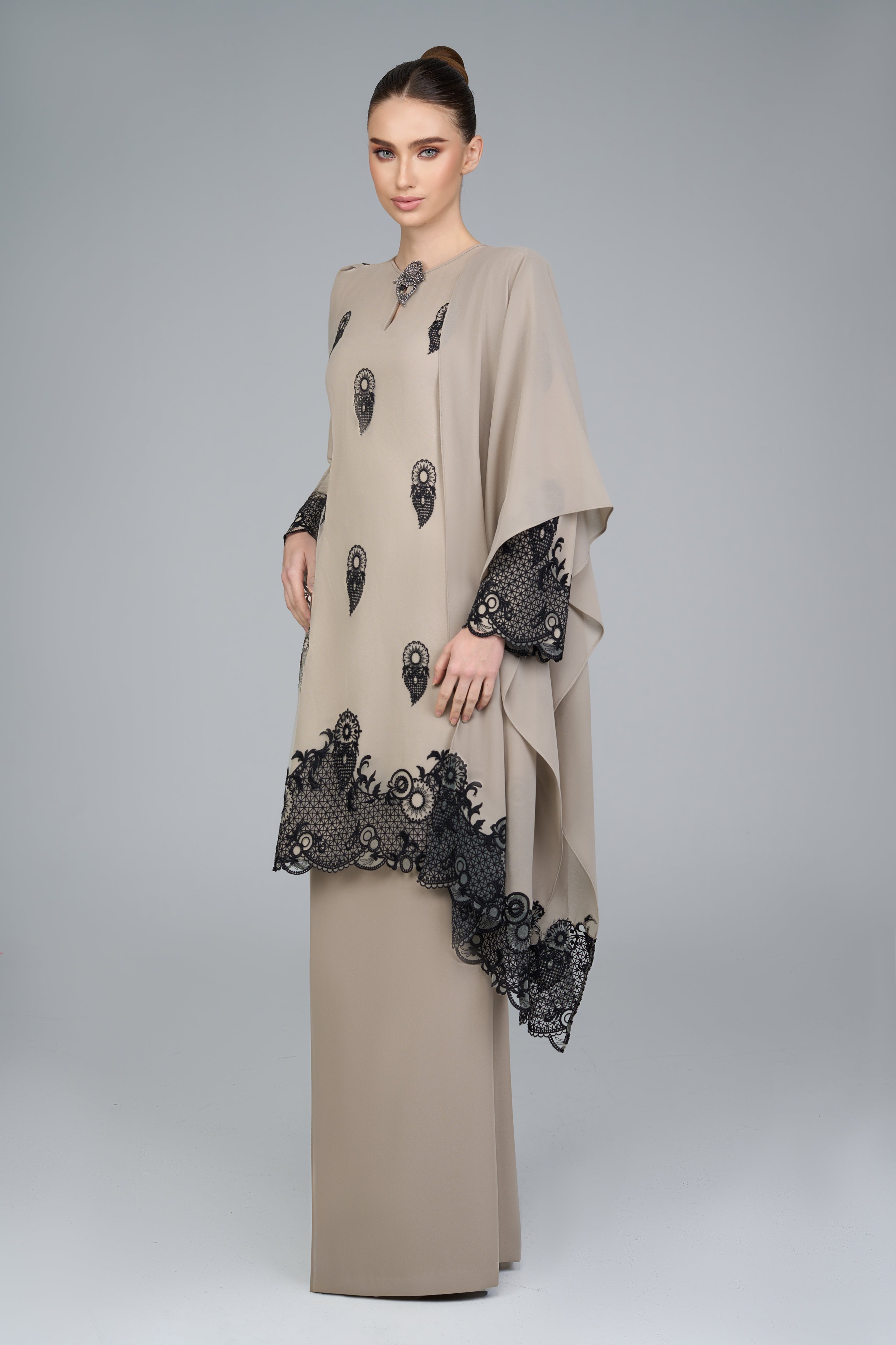 Cempaka Kurung in Khakis Brown