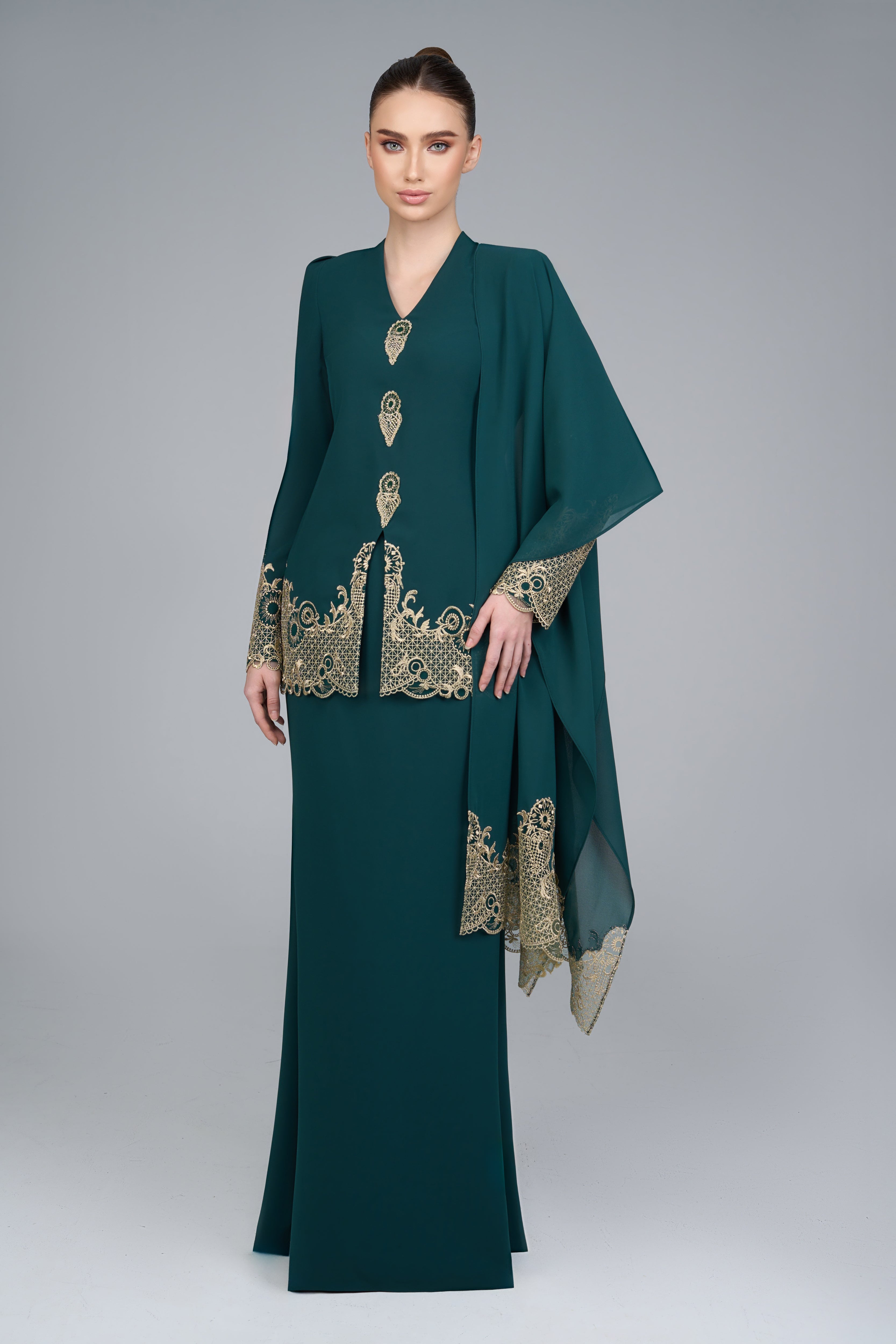 Indera Kurung in Emerald Green