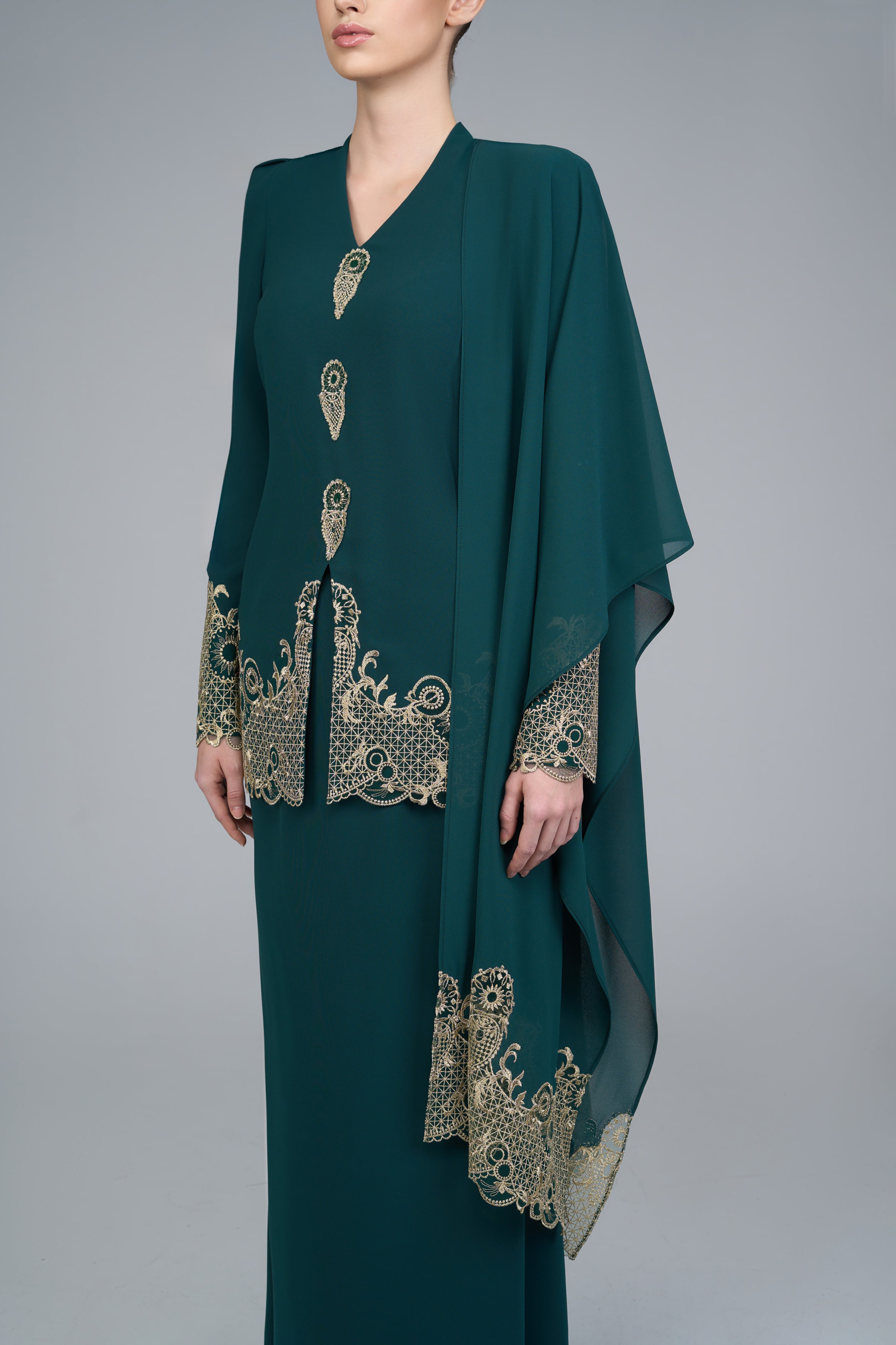 Indera Kurung in Emerald Green