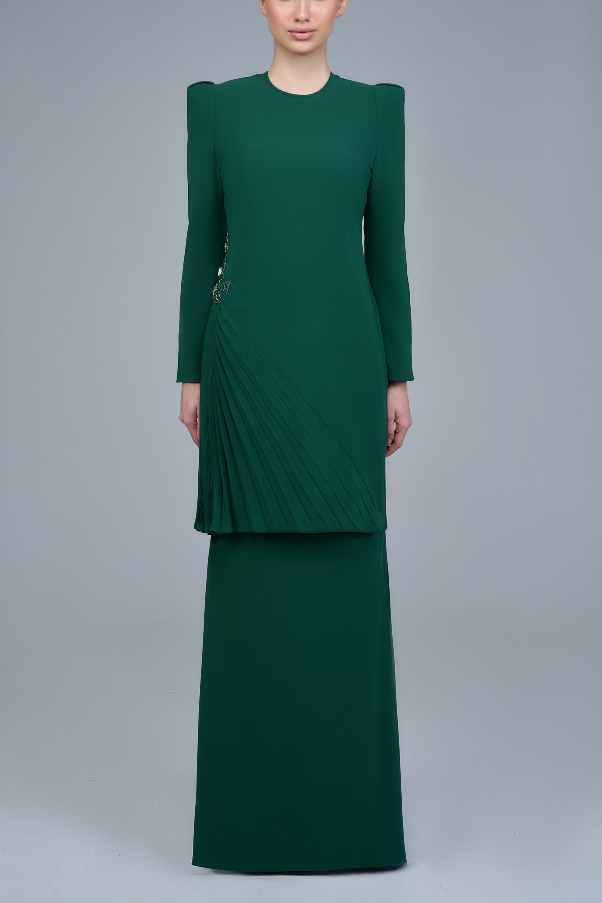 Nellie Kurung in Green