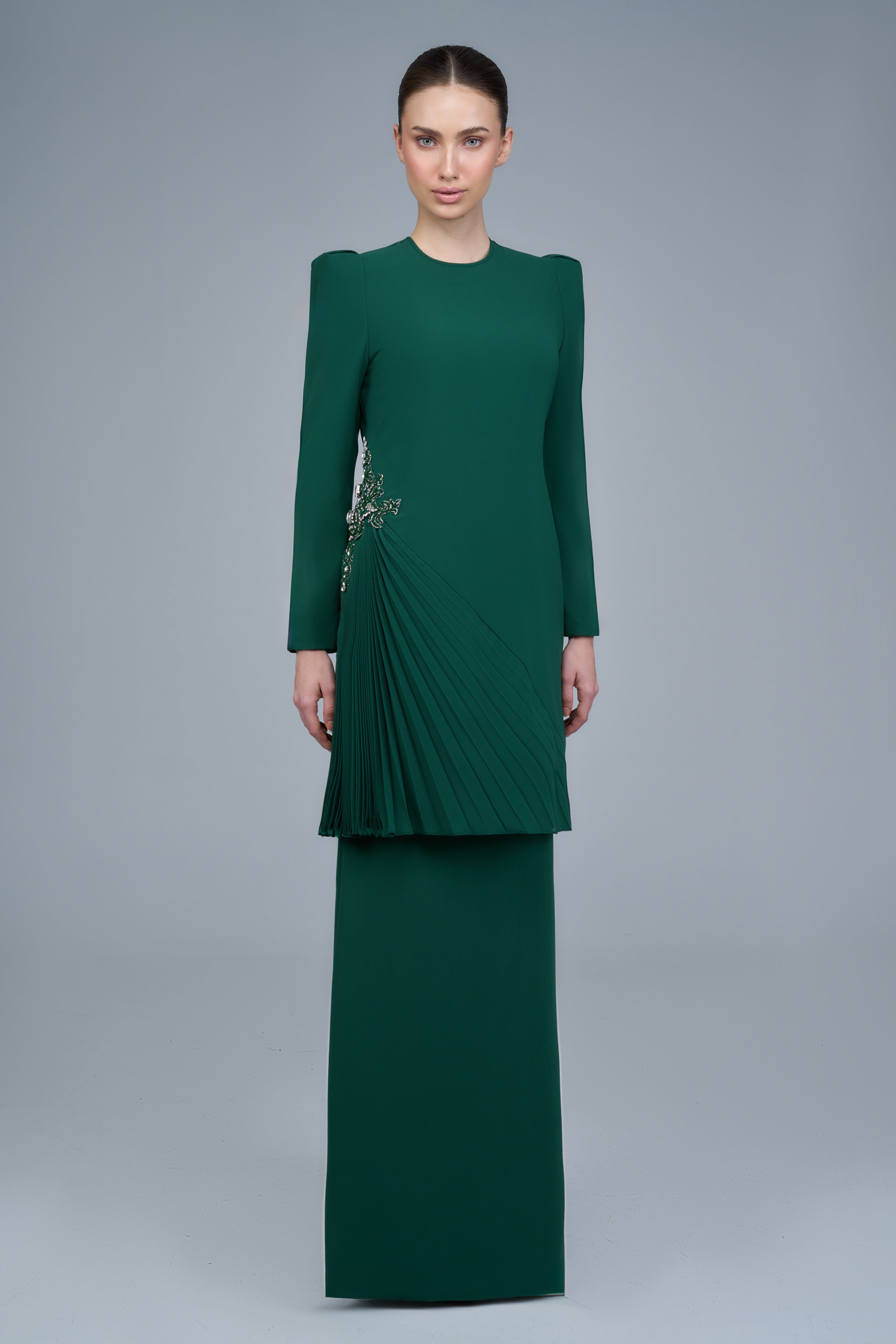 Nellie Kurung in Green